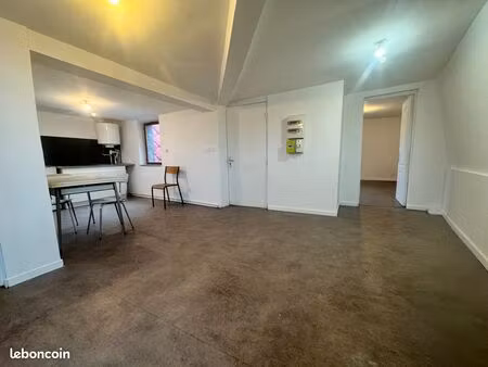 t2 centre raismes / 1 chambre