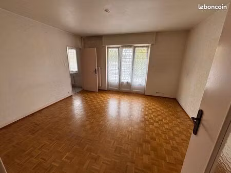 appartement f3 80m2