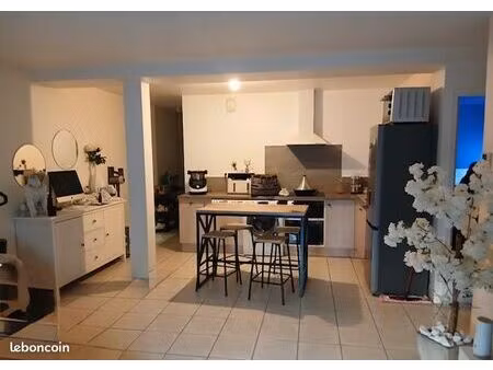 très bel appartement récent t3 rdc fibré chauffage au sol