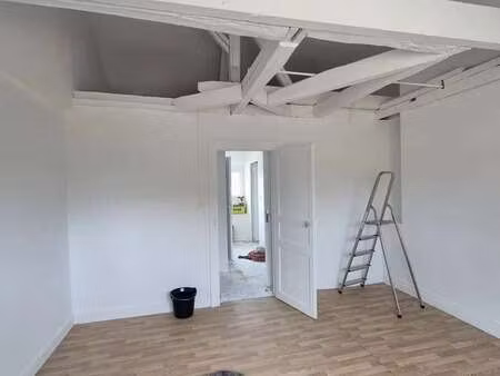 location appartement t1 à savigné-l'évêque (72460) : à louer t1 / 30m² savigné-l'évêque