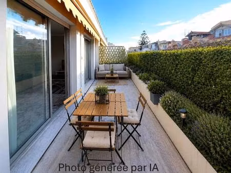 a vendre nice 2 pieces avec terrasse