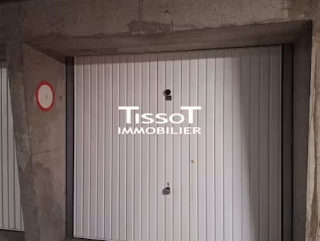 vente parking 11 m² à nimes (30000)  23 000 €