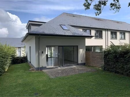 maison à louer avec garage et terrasse   waterloo (vbe23956)