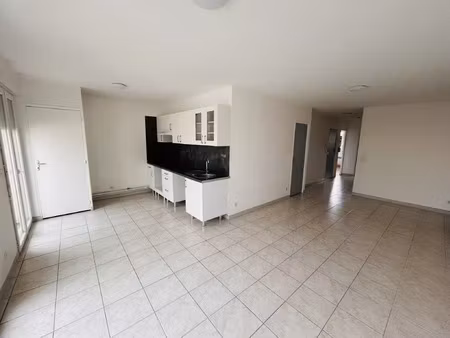 location appartement 4 pièces 70 m² à bétheny (51450)