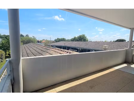 appartement castelginest 57 m² t-3 à vendre  170 000 €