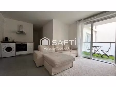 appartement 2 pièces récent avec balcon loué