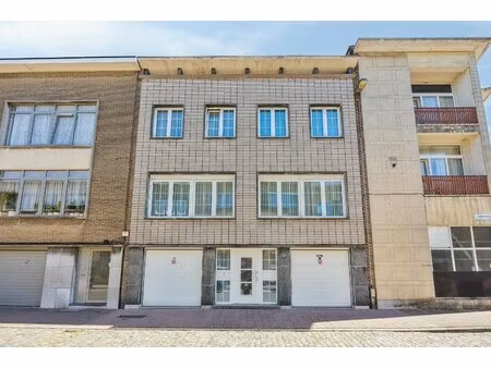 huis met 5 slaapkamers  tuin en 2 garages te koop in 2020 antwerpen