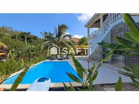 villa très lumineuse avec vue mer