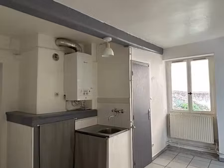location appartement 3 pièces 47 m² à lyon 1er (69001)  750 €