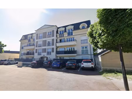 location appartement  62.68 m² t-3 à saint-pierre-du-perray  1 025 €