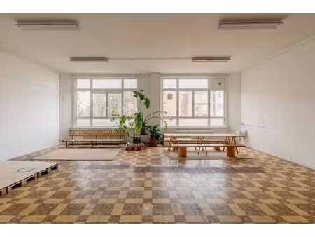 opperste concentratie in een voormalig klaslokaal van het sint-elisabethinstituut in merks
