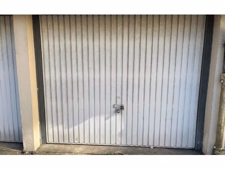 location stationnement  m² t- à bagnolet  120 €