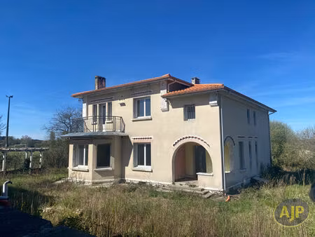 maison à rénover laruscade