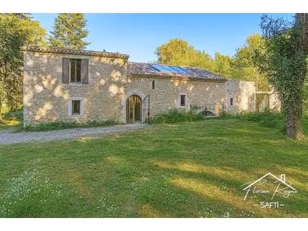 moulin du xiiᵉ siècle entièrement restauré – cœur du médoc