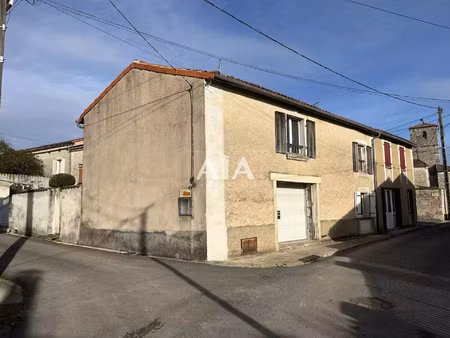 maison de village en pierre - xambes