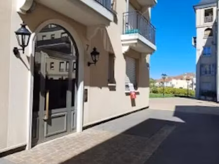 location meublée appartement 3 pièces 58 m² à wissous (91320)  1 008 €
