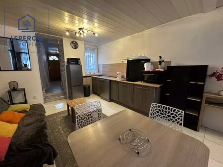 appartement meublé f2 de 42 m2 - rdc