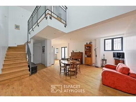 esprit factory et volumes spectaculaires pour ce loft avec jardin privatif