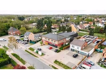 commerce avec appartement
