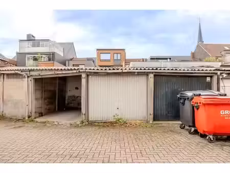 parking / garage