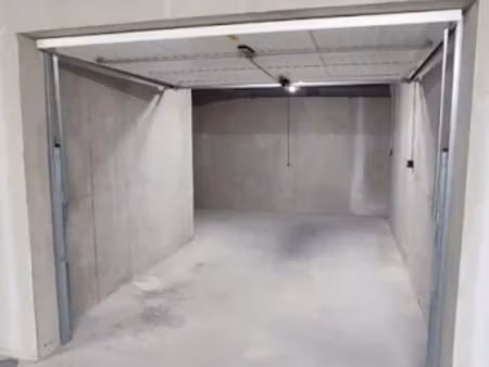 location parking à rumilly (74150)  123 €