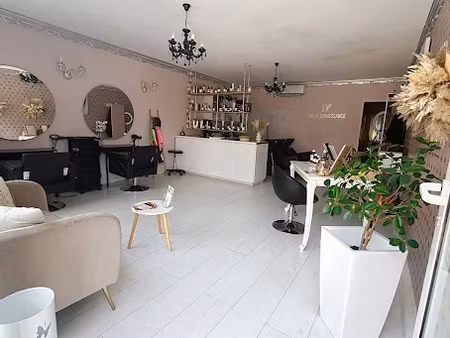 location locaux professionnels 4 pièces 72.11 m² à mougins (06250)  900 €