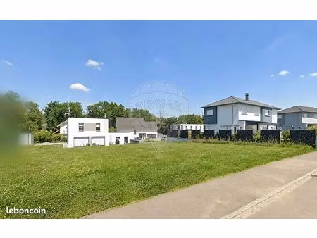 terrain 605 m² leymen