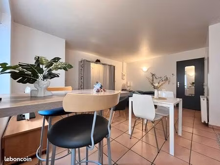 studio meublé