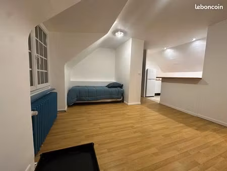 location studio meublé