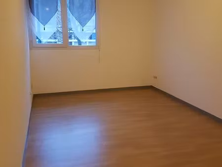 studio 20m² très bon état echirolles secteur la rampe
