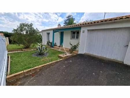 vente maison au poiré-sur-vie (85170) : à vendre / 91m² le poiré-sur-vie