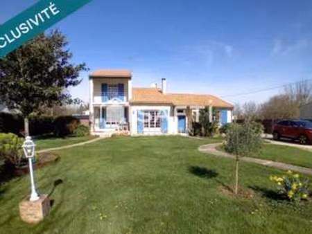 vente maison piscine à magné (79460) : à vendre piscine / 203m² magné
