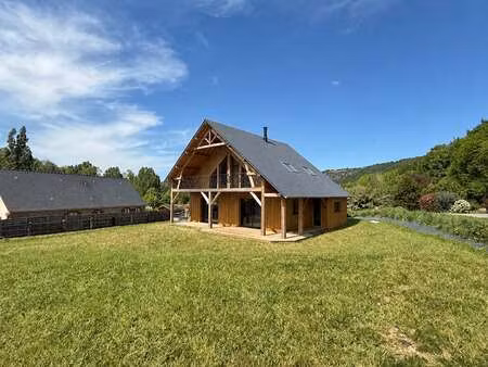 location maison au vey (14570) : à louer / 145m² le vey