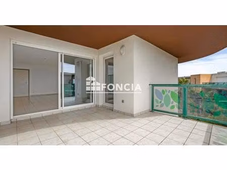 appartement t2 avec terrasse et garage – dernier étage – résidence sécurisée