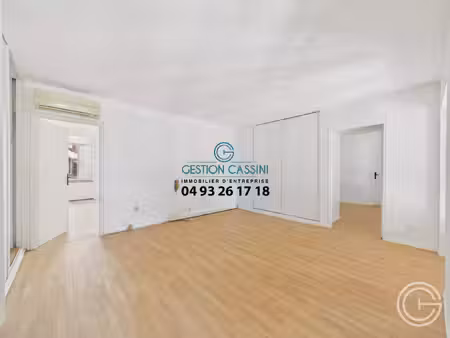 bureaux 110m² - 11 place ile de beaute - port de nice