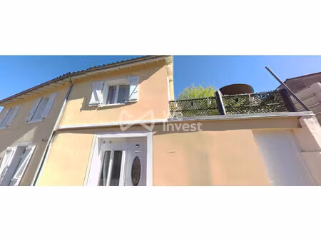 jolie maison de ville individuelle