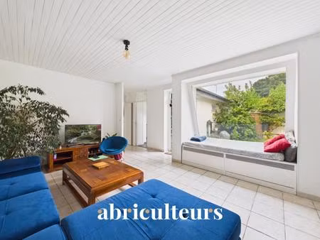 a nantes  charmante maison de plain pied   3 chambres avec jardin