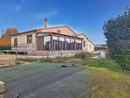 à vendre  belle villa 6 pièces de 136 m² sur 1 650 m² de terrain  villeneuve-la-comptal