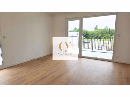 t3 meublé de 60.48 m2 avec 2 places de parking et balcon
