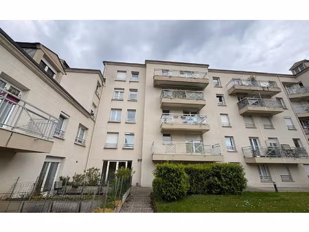 location appartement  21.59 m² t-1 à le plessis-trévise  650 €