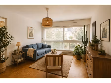 appartement 2 pieces  stationnement  ascenseur et cellier