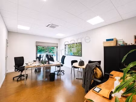 vente bureaux 700 m²