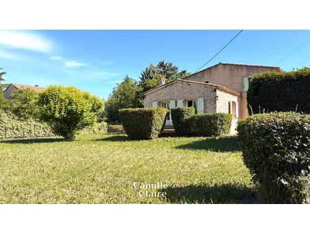 maison t5 avec terrain de 900 m2 commune de gardanne.