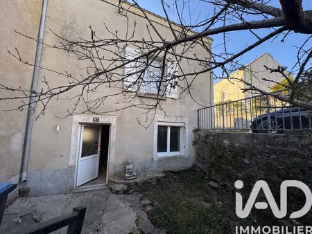 maison de village à indre (44610)