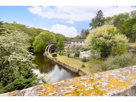 proche de rochechouart propriété de caractère avec moulin hi