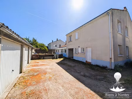 a vendre maison sainte luce sur loire centre ville