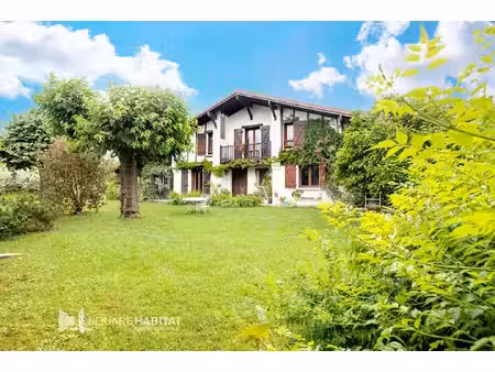 urt - spacieuse maison