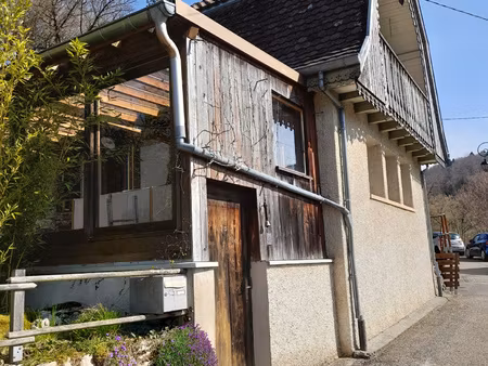oberlarg : maison de village