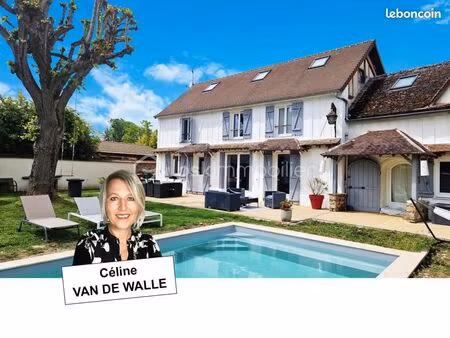 longère 6 pièces 137 m²