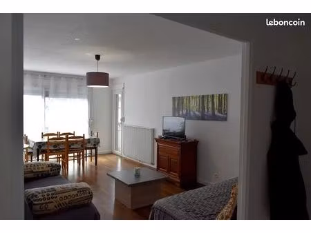 t4 meublé  clair et spacieux   abonnement fibre compris
